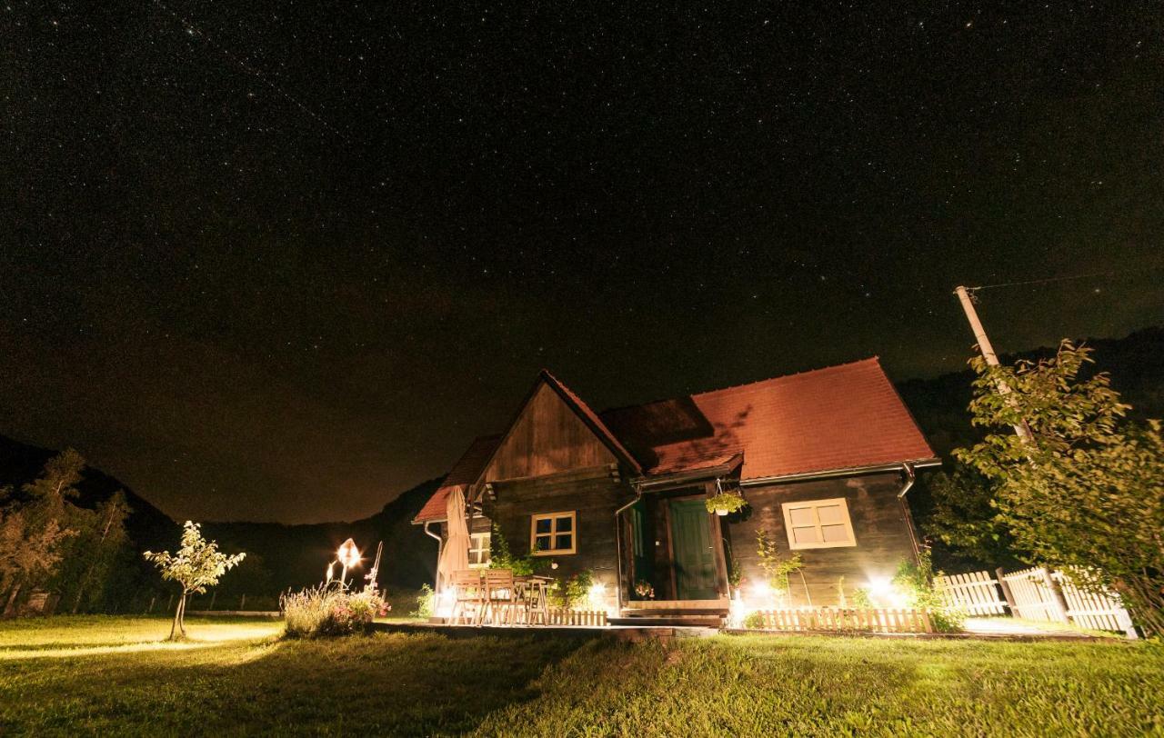 Plitvice Chalet Villa Korana Exterior photo